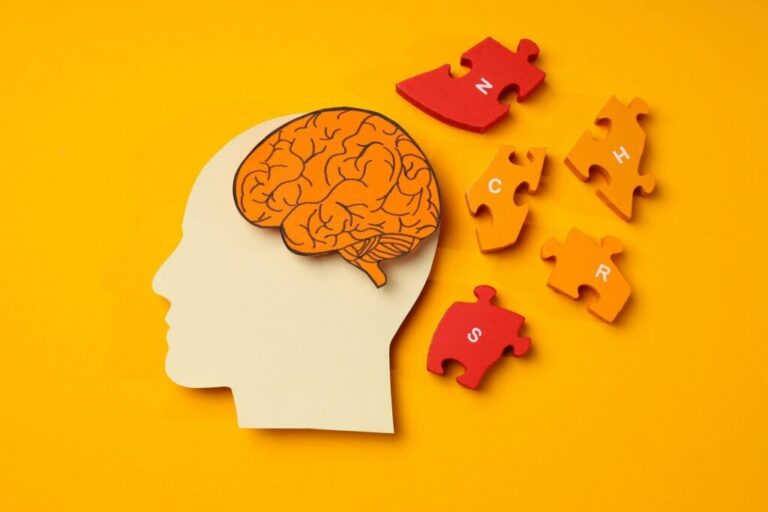 Advantage+ kreatív tartalom és az emlékezet Concept of problems with memory, amnesia disease
