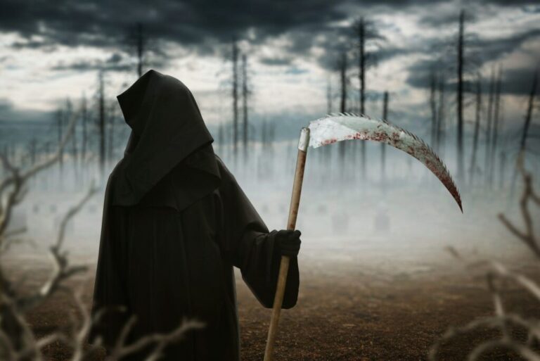 Halálfélelem a vállalkozói szférában Death with a scythe in the dark misty forest
