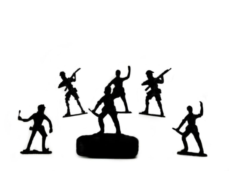 Pszichológiai műveletek és marketing: Szun-Ce nyomdokain Toy soldiers war scene