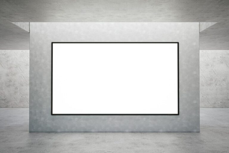 A reklám világának fejlődése Blank advertising billboard or screen. Ad and promotion concept.