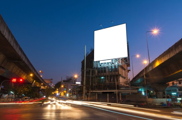 A reklámpszichológia művészete Blank billboard for advertisement at twilight time