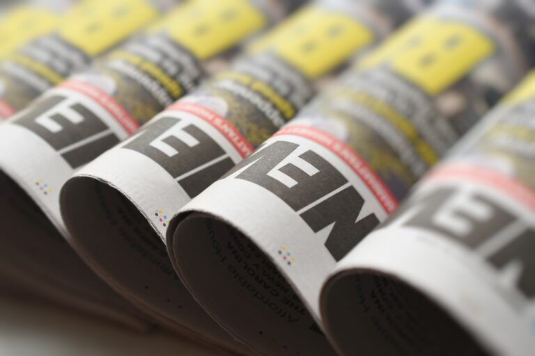 Pár reklámszövegírási formula Newspapers