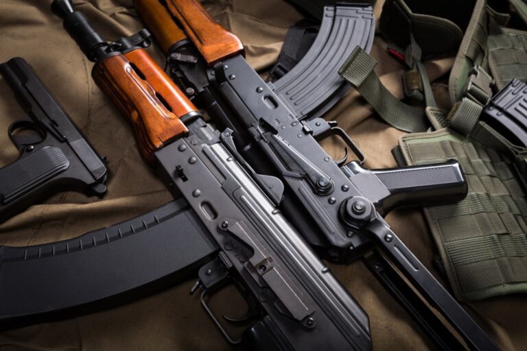 Hogyan vált az AK–47 a világ legismertebb fegyvermárkájává? Kit of moder Russia military equipment