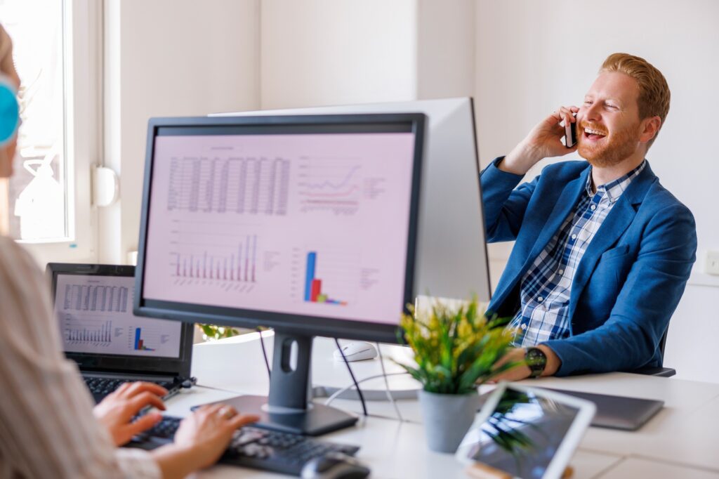 Business people working in an accountancy agency