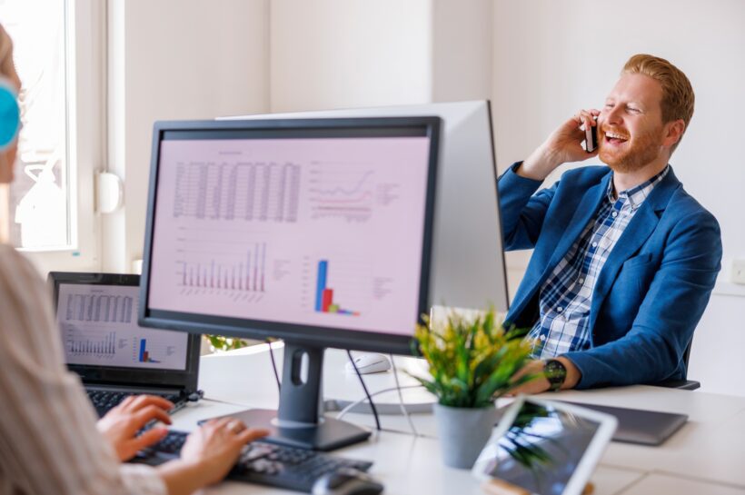 Business people working in an accountancy agency